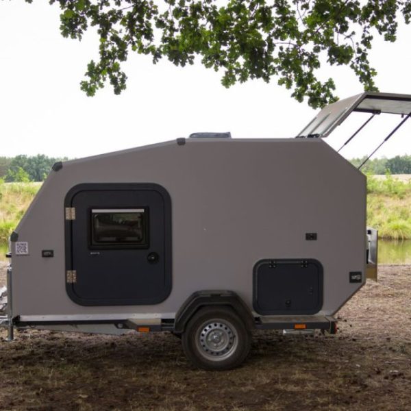 Teardrop MT2_Ansicht_links_Heckklappe offen